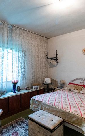 Casa à venda com 252m², 2 quartos e 5 vagasQuarto 1