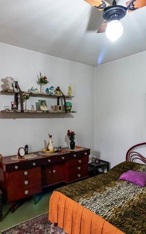 Casa à venda com 252m², 2 quartos e 5 vagasQuarto 2 - Suíte