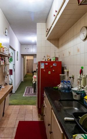 Casa à venda com 252m², 2 quartos e 5 vagasCozinha
