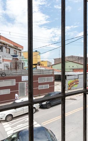 Casa à venda com 200m², 6 quartos e 1 vagaCasa 2 - vista quarto 1