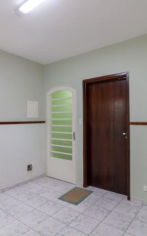 Casa à venda com 200m², 6 quartos e 1 vagaCasa 2 - sala