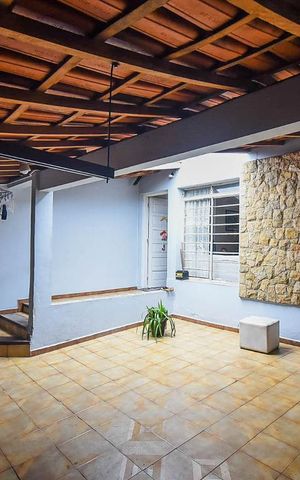Casa à venda com 189m², 3 quartos e 2 vagas Casa à venda com 189m², 3 quartos e 2 vagasGaragem