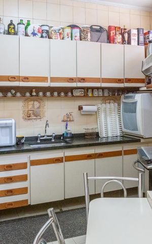 Casa à venda com 256m², 3 quartos e 5 vagasCozinha