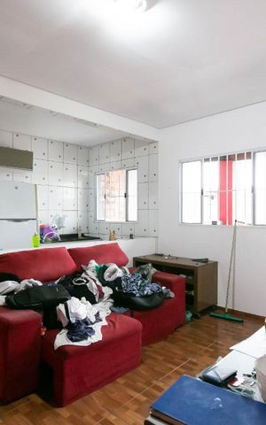 Casa à venda com 249m², 4 quartos e 6 vagas Casa à venda com 249m², 4 quartos e 6 vagasSala 2