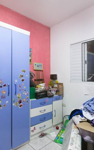 Casa à venda com 249m², 4 quartos e 6 vagas Casa à venda com 249m², 4 quartos e 6 vagasQuarto 3