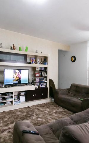 Casa à venda com 249m², 4 quartos e 6 vagas Casa à venda com 249m², 4 quartos e 6 vagasSala 1