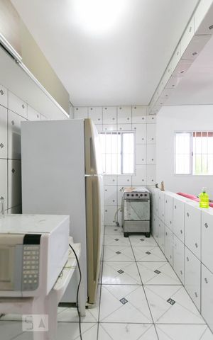 Casa à venda com 249m², 4 quartos e 6 vagas Casa à venda com 249m², 4 quartos e 6 vagasCozinha 2