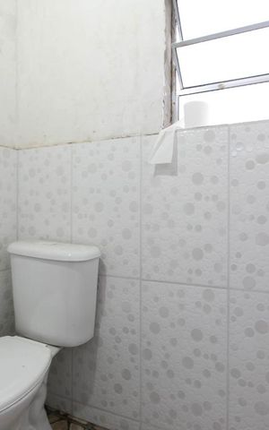 Casa à venda com 249m², 4 quartos e 6 vagas Casa à venda com 249m², 4 quartos e 6 vagasBanheiro 4