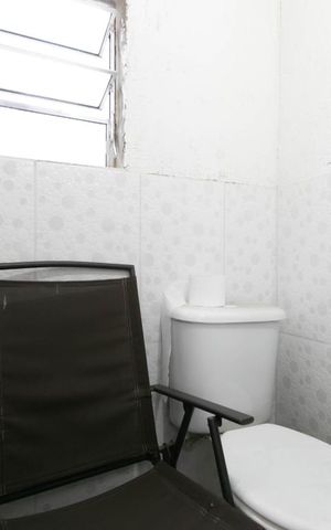 Casa à venda com 249m², 4 quartos e 6 vagas Casa à venda com 249m², 4 quartos e 6 vagasBanheiro 5