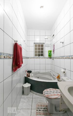 Casa à venda com 249m², 4 quartos e 6 vagas Casa à venda com 249m², 4 quartos e 6 vagasBanheiro 1