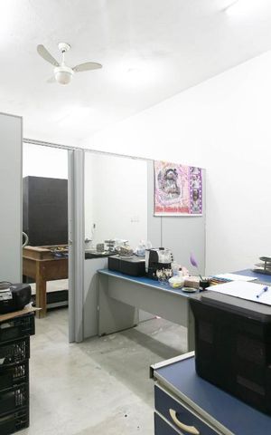 Casa à venda com 249m², 4 quartos e 6 vagas Casa à venda com 249m², 4 quartos e 6 vagasEscritorio