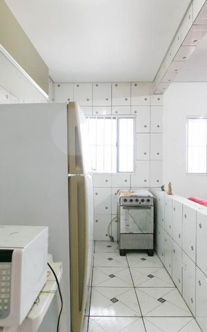 Casa à venda com 249m², 4 quartos e 6 vagas Casa à venda com 249m², 4 quartos e 6 vagasCozinha 2