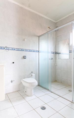 Casa para alugar com 220m², 3 quartos e 3 vagasBanheiro da Suíte