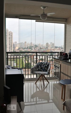 Apartamento à venda com 57m², 2 quartos e 1 vagaSacada