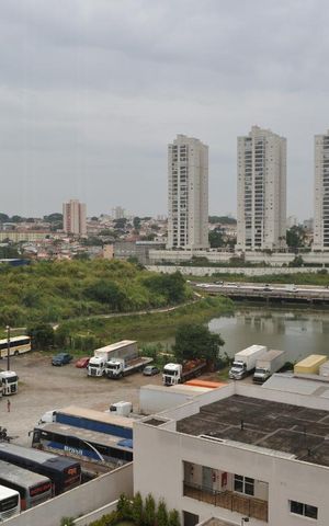 Apartamento à venda com 57m², 2 quartos e 1 vagaSacada - vista