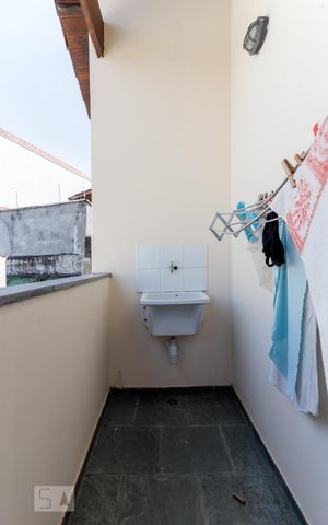 Casa à venda com 370m², 3 quartos e 3 vagas Casa à venda com 370m², 3 quartos e 3 vagasSacada 1