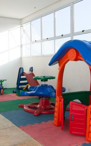 Studio à venda com 27m², 1 quarto e sem vaga Studio à venda com 27m², 1 quarto e sem vagaÁrea Comum - Playground