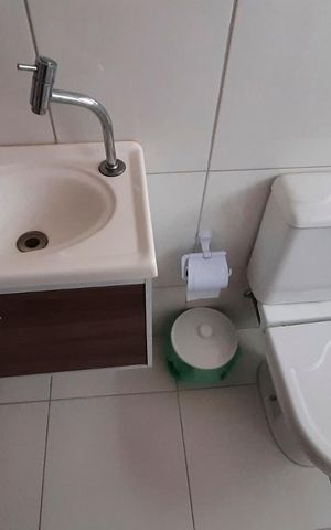 Casa à venda com 150m², 5 quartos e 1 vagaBanheiro