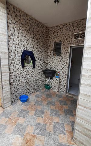 Casa à venda com 150m², 5 quartos e 1 vagaLavanderia