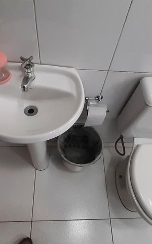 Casa à venda com 150m², 5 quartos e 1 vagaBanheiro