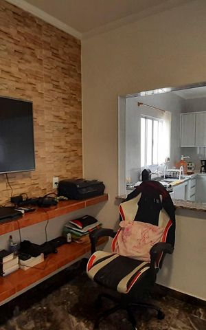 Casa à venda com 150m², 5 quartos e 1 vagaSala 