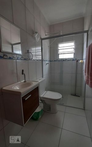 Casa à venda com 150m², 5 quartos e 1 vagaBanheiro