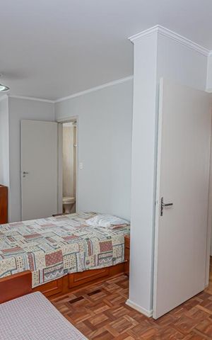 Apartamento à venda com 135m², 3 quartos e 1 vaga Apartamento à venda com 135m², 3 quartos e 1 vagaSuite