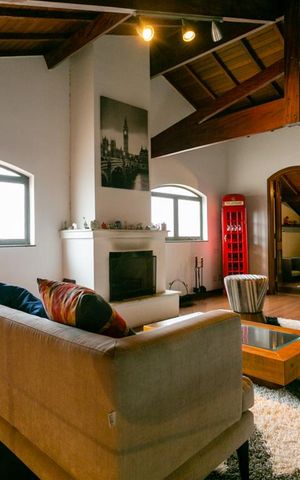 Casa à venda com 345m², 4 quartos e 8 vagas Casa à venda com 345m², 4 quartos e 8 vagasSala da lareira
