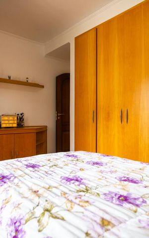 Casa à venda com 345m², 4 quartos e 8 vagas Casa à venda com 345m², 4 quartos e 8 vagasQuarto 1