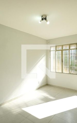 Casa de condomínio à venda com 376m², 1 quarto e 2 vagas Casa de condomínio à venda com 376m², 1 quarto e 2 vagasSala