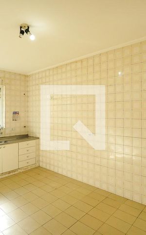 Casa de condomínio à venda com 376m², 1 quarto e 2 vagas Casa de condomínio à venda com 376m², 1 quarto e 2 vagasCozinha