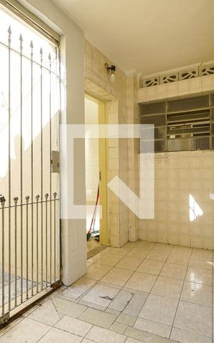 Casa de condomínio à venda com 376m², 1 quarto e 2 vagas Casa de condomínio à venda com 376m², 1 quarto e 2 vagasÁrea de serviço