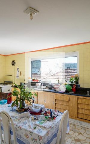 Casa de condomínio à venda com 376m², 1 quarto e 2 vagas Casa de condomínio à venda com 376m², 1 quarto e 2 vagasCozinha