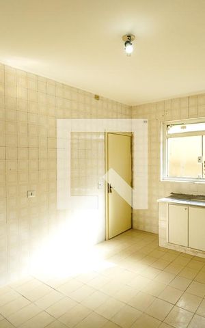 Casa de condomínio à venda com 376m², 1 quarto e 2 vagas Casa de condomínio à venda com 376m², 1 quarto e 2 vagasCozinha