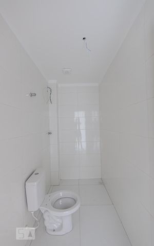 Apartamento à venda com 70m², 2 quartos e sem vaga Apartamento à venda com 70m², 2 quartos e sem vagaBanheiro Social