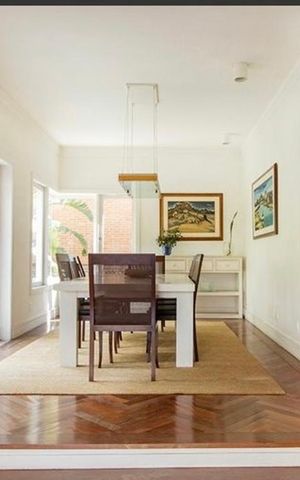 Casa à venda com 720m², 4 quartos e 4 vagasSala