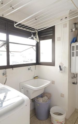 Apartamento à venda com 115m², 2 quartos e 2 vagasArea de serviço 