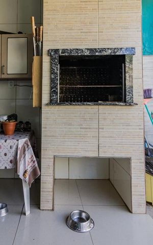 Casa à venda com 225m², 2 quartos e 2 vagas Casa à venda com 225m², 2 quartos e 2 vagasChurrasqueira
