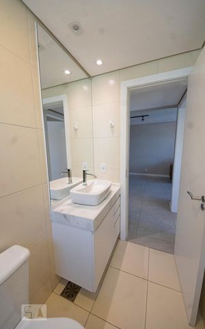 Apartamento para alugar com 66m², 2 quartos e 1 vagaBanheiro