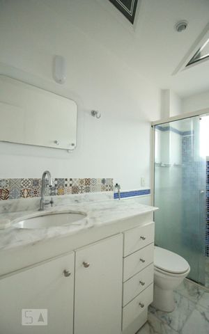 Apartamento à venda com 96m², 3 quartos e 3 vagasBanheiro Quarto 2 - Suíte