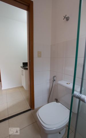 Apartamento para alugar com 73m², 2 quartos e 2 vagasBanheiro da suíte