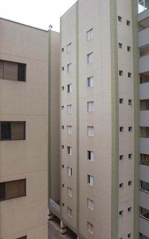 Apartamento para alugar com 73m², 2 quartos e 2 vagasÁrea de serviço - vista da janela