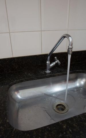 Apartamento para alugar com 73m², 2 quartos e 2 vagasCozinha - pia