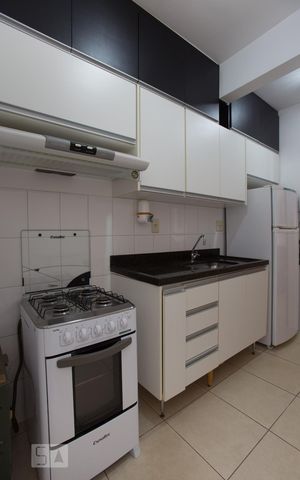 Apartamento para alugar com 73m², 2 quartos e 2 vagasCozinha