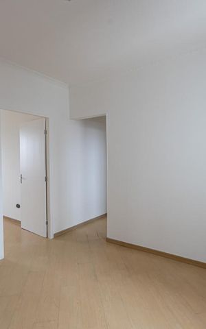 Apartamento para alugar com 80m², 3 quartos e sem vaga Apartamento para alugar com 80m², 3 quartos e sem vagaSala