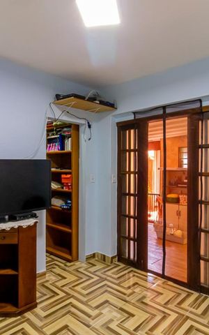Casa à venda com 153m², 3 quartos e 3 vagas Casa à venda com 153m², 3 quartos e 3 vagasSuíte
