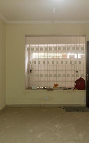 Casa à venda com 300m², 3 quartos e 2 vagas Casa à venda com 300m², 3 quartos e 2 vagasSala