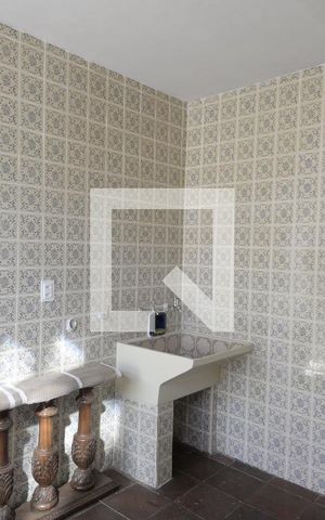 Casa para alugar com 230m², 4 quartos e 2 vagasÁrea de Serviço