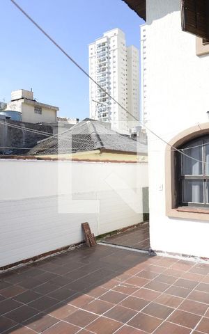 Casa para alugar com 230m², 4 quartos e 2 vagasQuintal
