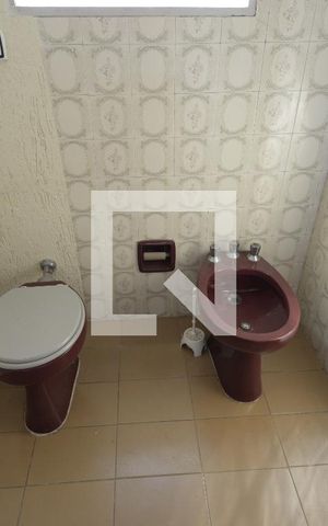 Casa para alugar com 230m², 4 quartos e 2 vagasSuíte 2